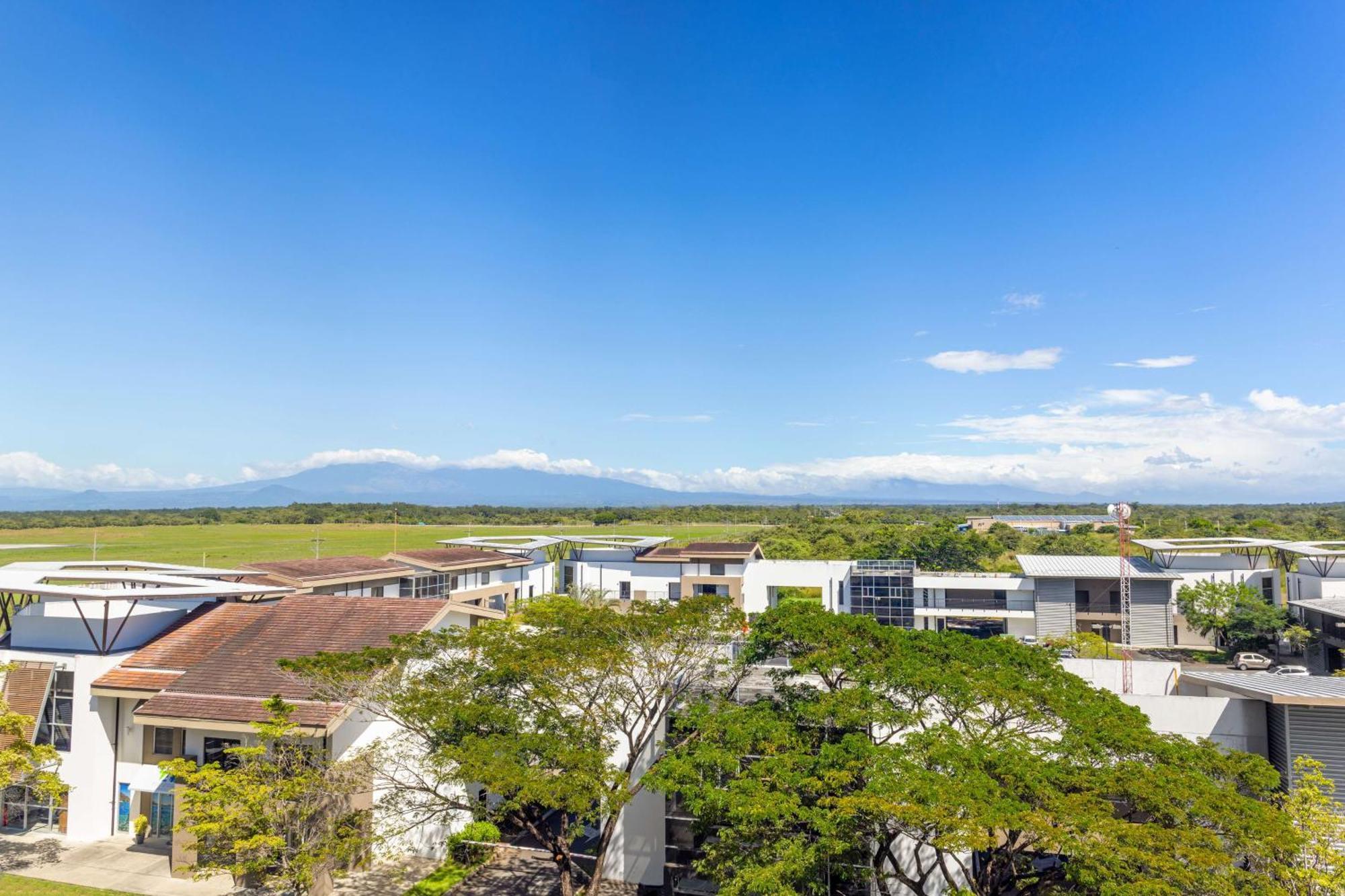 Hampton By Hilton Guanacaste Airport Hotel Liberia Bagian luar foto