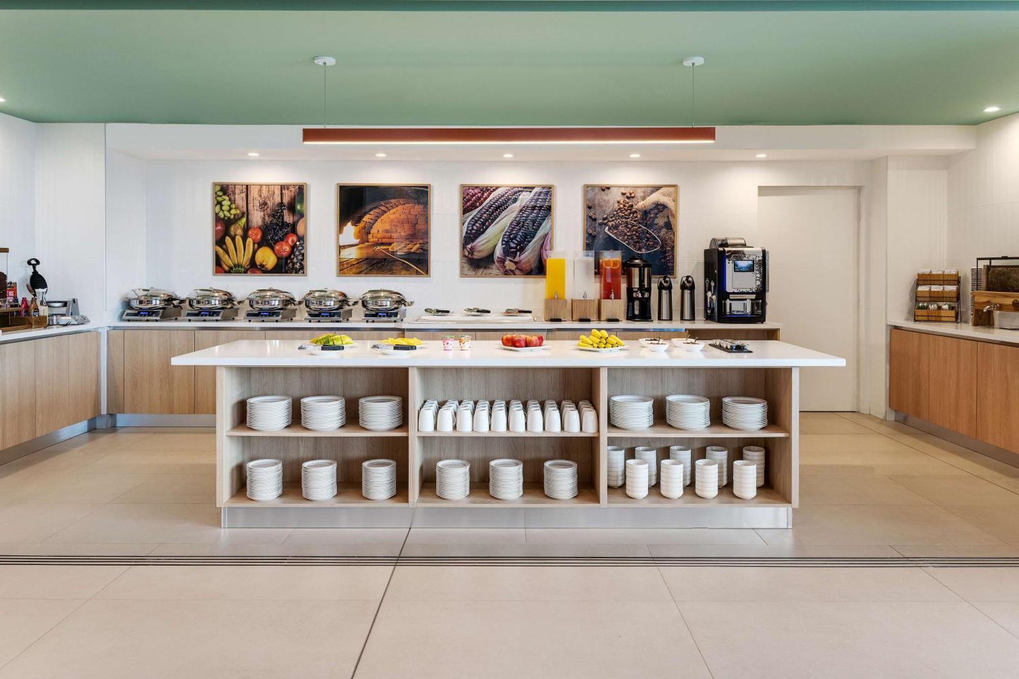 Hampton By Hilton Guanacaste Airport Hotel Liberia Bagian luar foto